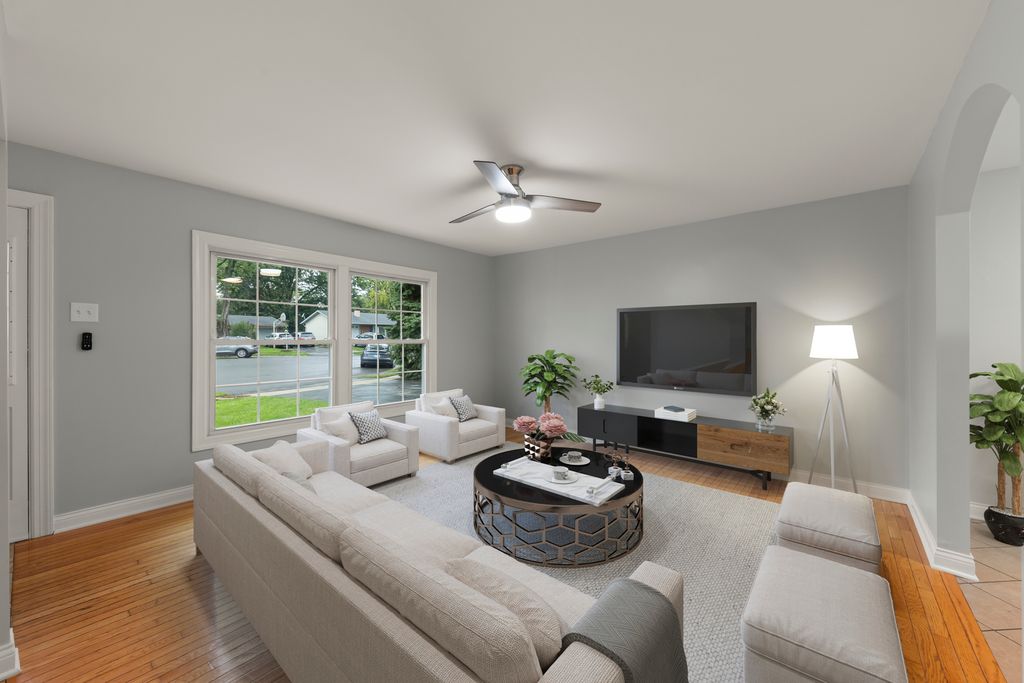 7795 Sherwood Circle S, Hanover Park, IL 60133 — photo 5