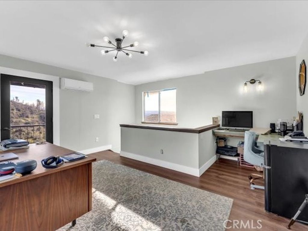 Image 28 of property listing at 14091 Highview Trail, Redding, CA 96003