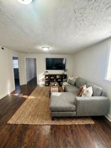 3636 W Iowa Street BF, Chicago, IL 60651