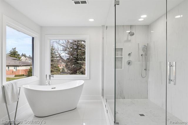 2532 Cedar Brook Court, Rochester Hills, MI 48309