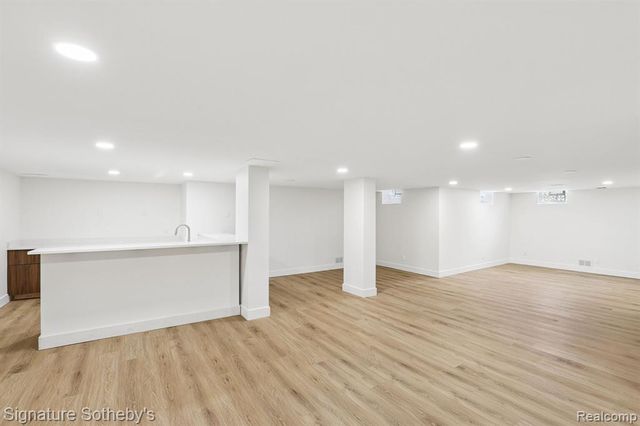 2532 Cedar Brook Court, Rochester Hills, MI 48309