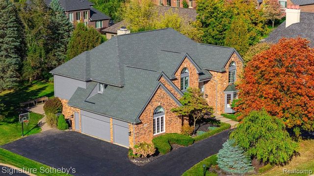 2532 Cedar Brook Court, Rochester Hills, MI 48309