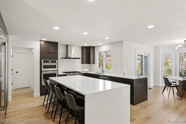 2532 Cedar Brook Court, Rochester Hills, MI 48309