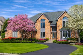 2532 Cedar Brook Court, Rochester Hills, MI 48309