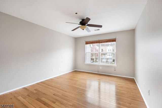 32 Pasture Ct, Roxbury Twp., NJ 07852