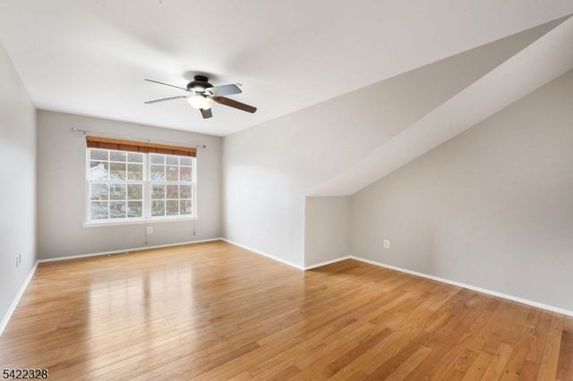 32 Pasture Ct, Roxbury Twp., NJ 07852