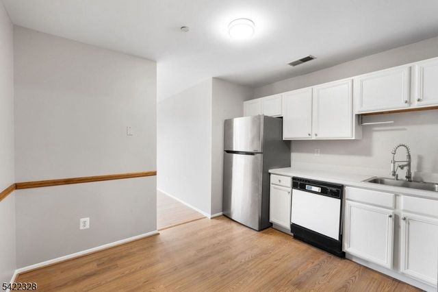 32 Pasture Ct, Roxbury Twp., NJ 07852