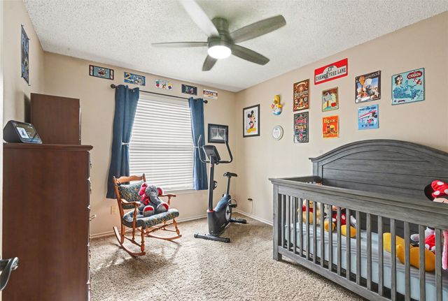 6056 Hillglen Drive, Watauga, TX 76148