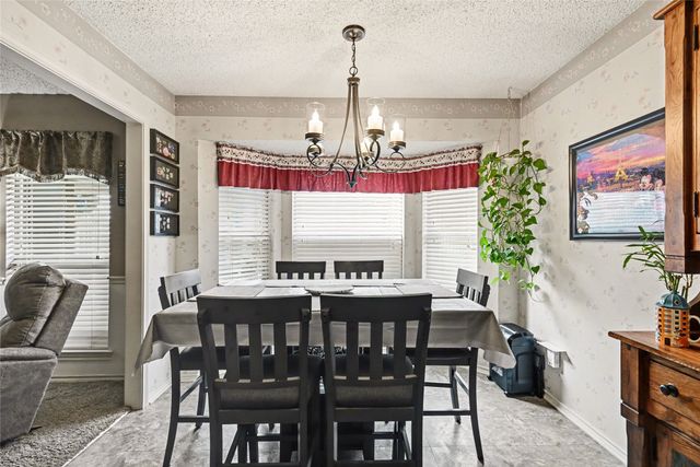 6056 Hillglen Drive, Watauga, TX 76148