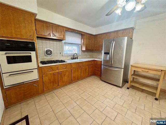 30 E Kennedy Street 2, Hackensack, NJ 07601