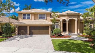 1811 NW 168th Avenue, Pembroke Pines, FL 33028