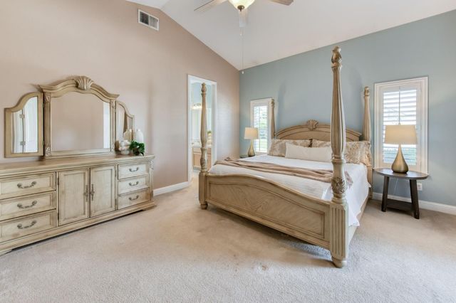 2665 Cypress Avenue, Clovis, CA 93611