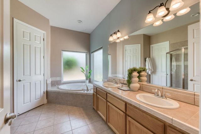 2665 Cypress Avenue, Clovis, CA 93611