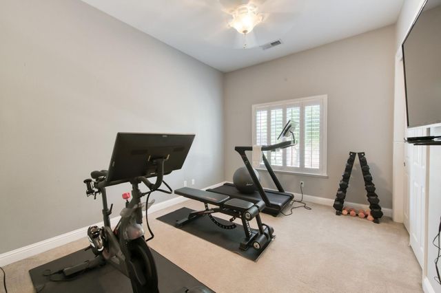 2665 Cypress Avenue, Clovis, CA 93611