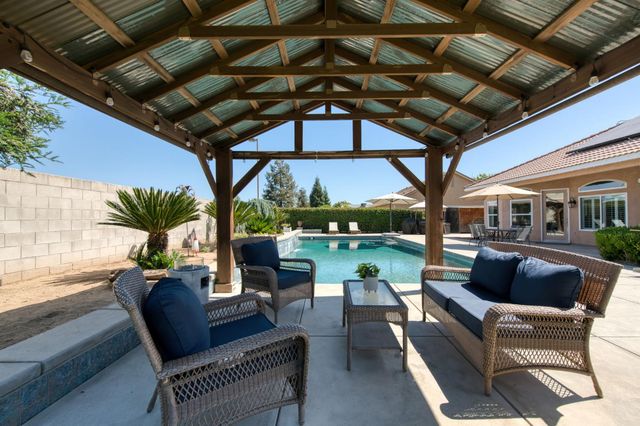 2665 Cypress Avenue, Clovis, CA 93611