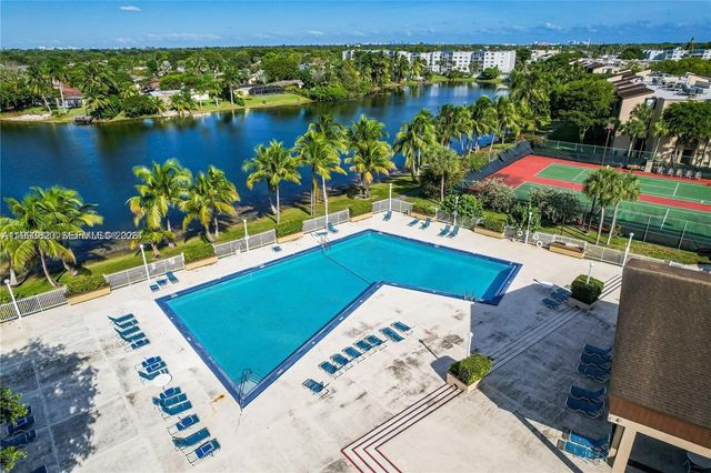 14611 N Kendall Dr 304L, Miami, FL 33186