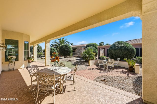 19619 N WESSEX Drive, Surprise, AZ 85387