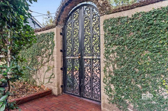 259 N Jackson Street, Mobile, AL 36603