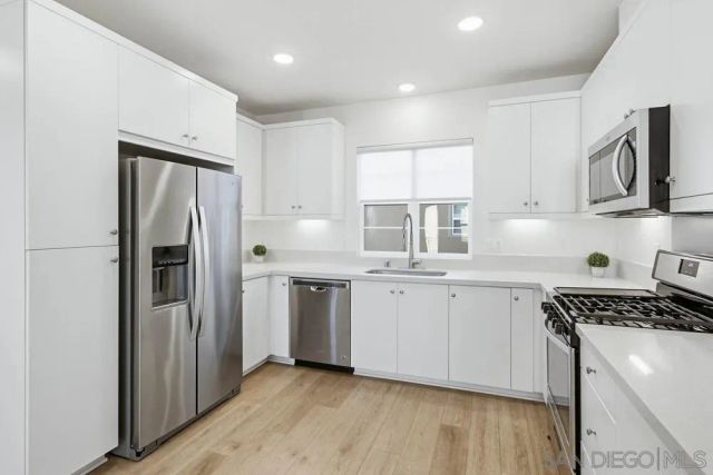 845 Blackstone Dr, San Marcos, CA 92078