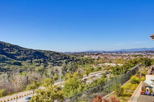 845 Blackstone Dr, San Marcos, CA 92078