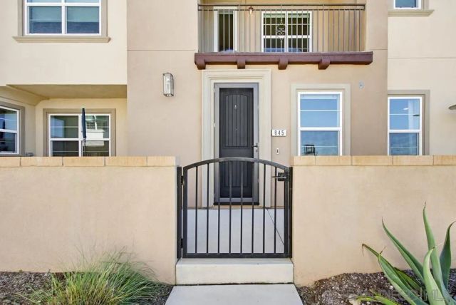 845 Blackstone Dr, San Marcos, CA 92078