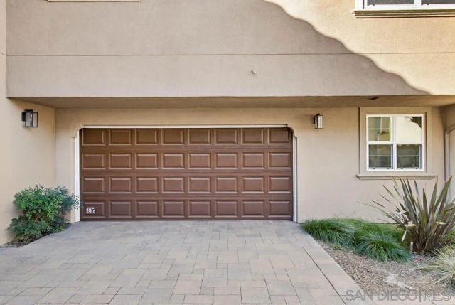 845 Blackstone Dr, San Marcos, CA 92078