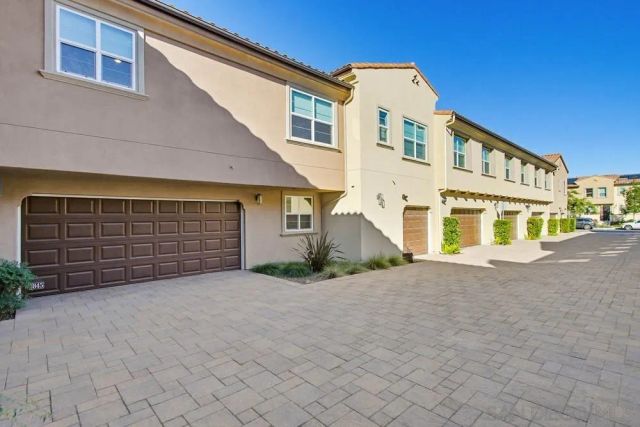 845 Blackstone Dr, San Marcos, CA 92078