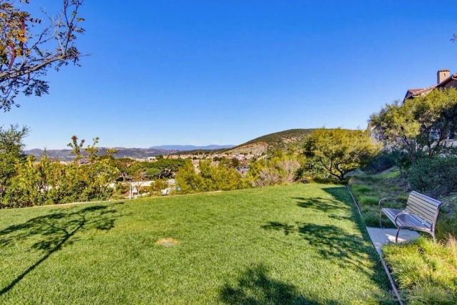 845 Blackstone Dr, San Marcos, CA 92078