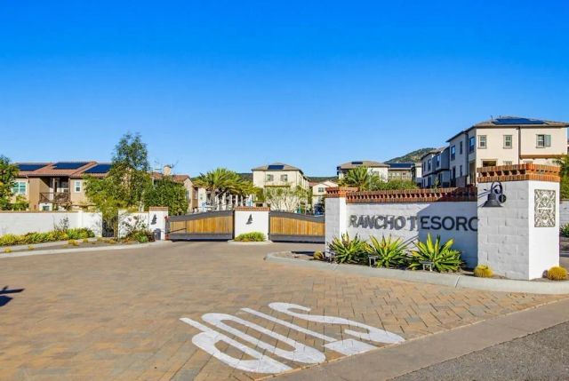 845 Blackstone Dr, San Marcos, CA 92078