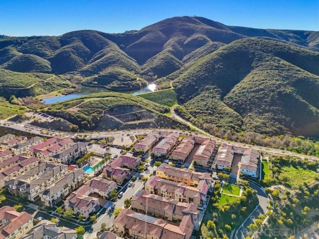 845 Blackstone Dr, San Marcos, CA 92078