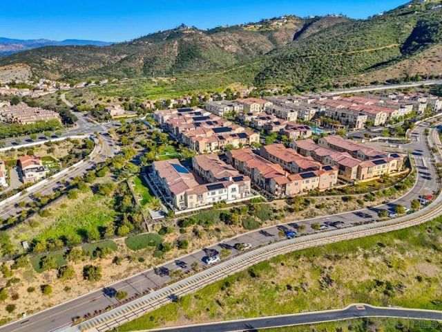 845 Blackstone Dr, San Marcos, CA 92078