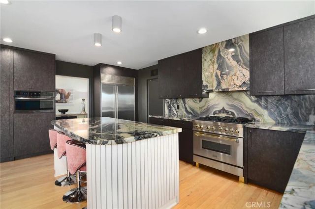 130 Dapplegray Road, Bell Canyon, CA 91307