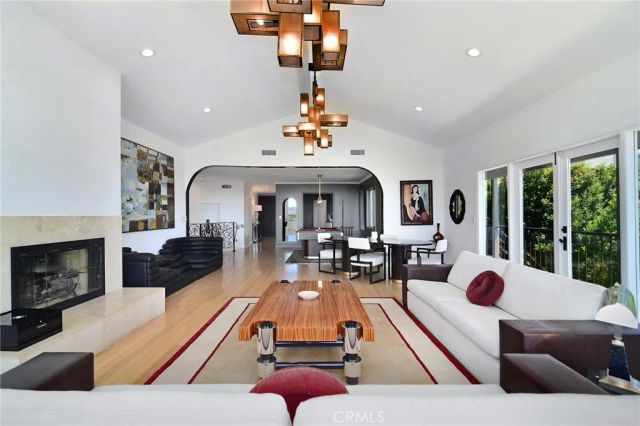 130 Dapplegray Road, Bell Canyon, CA 91307