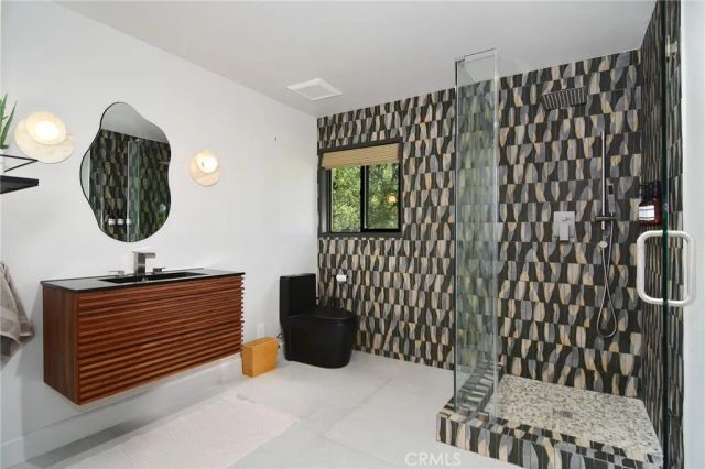 130 Dapplegray Road, Bell Canyon, CA 91307