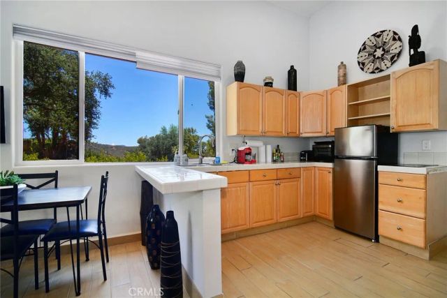 130 Dapplegray Road, Bell Canyon, CA 91307
