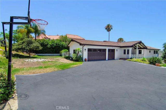 130 Dapplegray Road, Bell Canyon, CA 91307