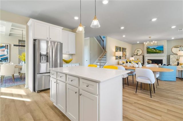 114 Crabbswood Drive, Mcdonough, GA 30253