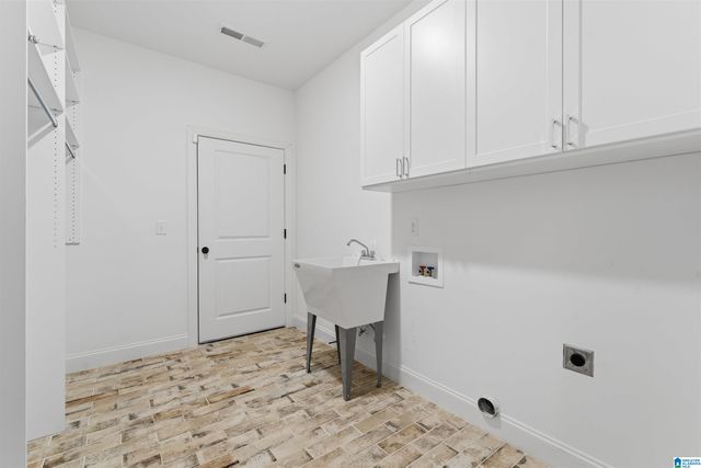 213 KINROSS CIRCLE, Pelham, AL 35124