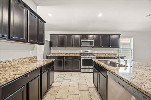 23610 Water Hickory Drive, Tomball, TX 77375
