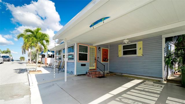 3 COLUMBIA STREET, Bradenton, FL 34208