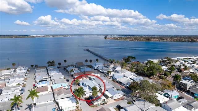 3 COLUMBIA STREET, Bradenton, FL 34208