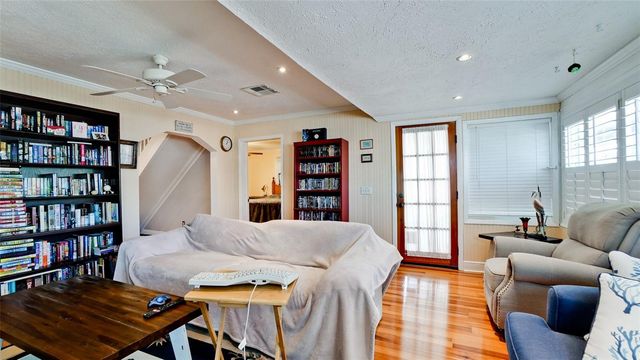 3 COLUMBIA STREET, Bradenton, FL 34208