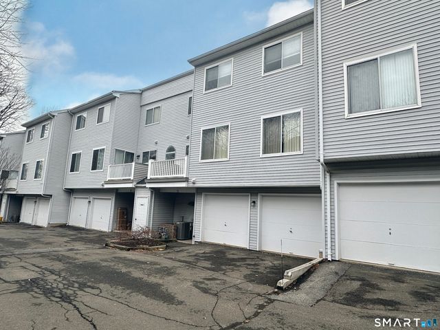 72 Staffordshire Commons Drive 72, Wallingford, CT 06492