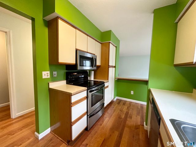 72 Staffordshire Commons Drive 72, Wallingford, CT 06492