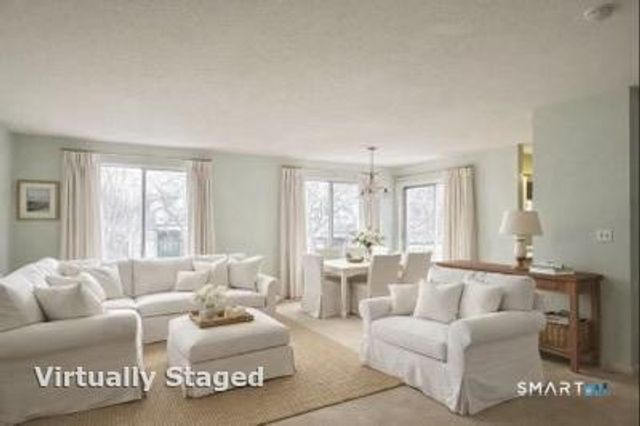 72 Staffordshire Commons Drive 72, Wallingford, CT 06492