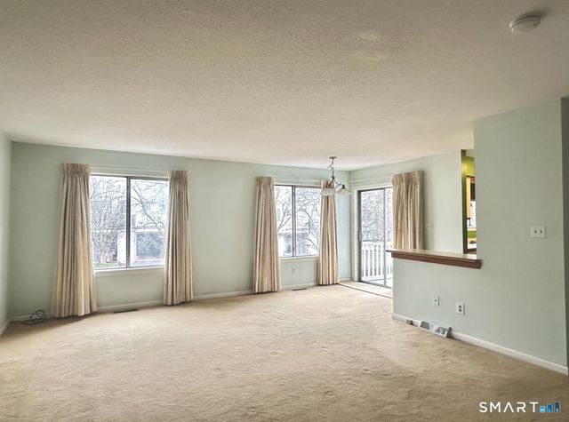 72 Staffordshire Commons Drive 72, Wallingford, CT 06492