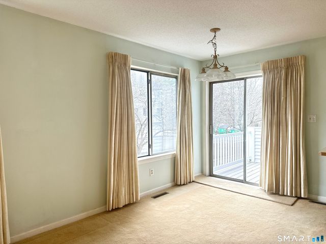 72 Staffordshire Commons Drive 72, Wallingford, CT 06492