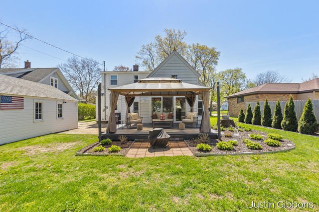 243 W 25th Street, Holland, MI 49423