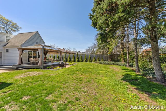 243 W 25th Street, Holland, MI 49423