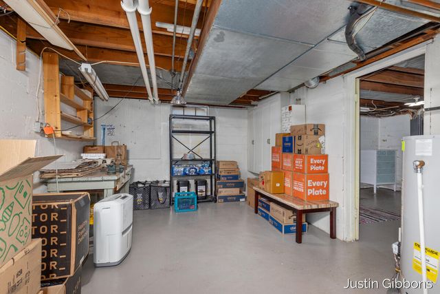 243 W 25th Street, Holland, MI 49423